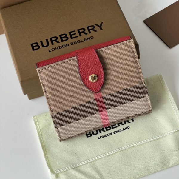 Burberry House Check Pattern Short Wallet - Red - Image 5