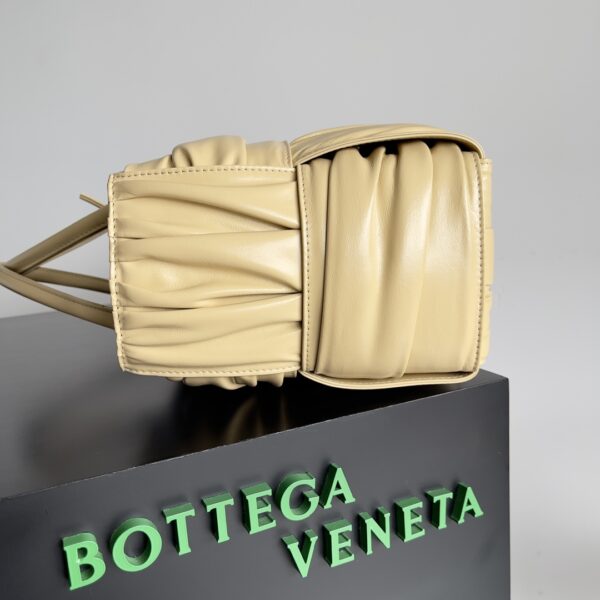 Bottega Veneta New Tote Bag - Caramel - Image 5